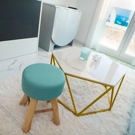 Sea View Luxury Apartment *