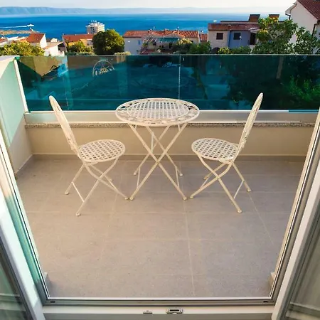 Sea View Luxury Apartment *