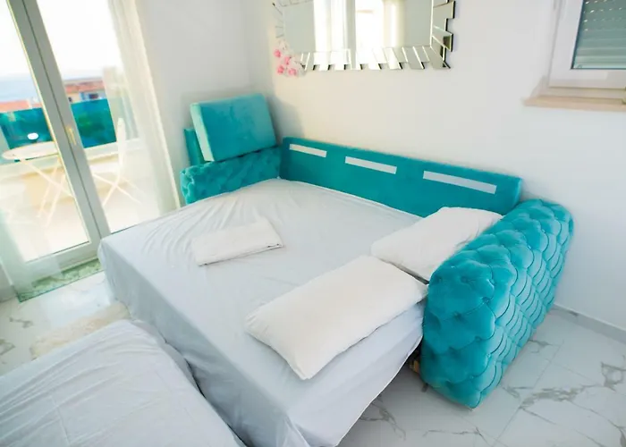 Sea View Luxury Apartment Makarska