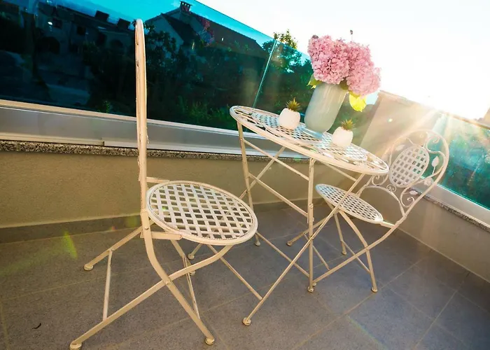 Sea View Luxury Apartment